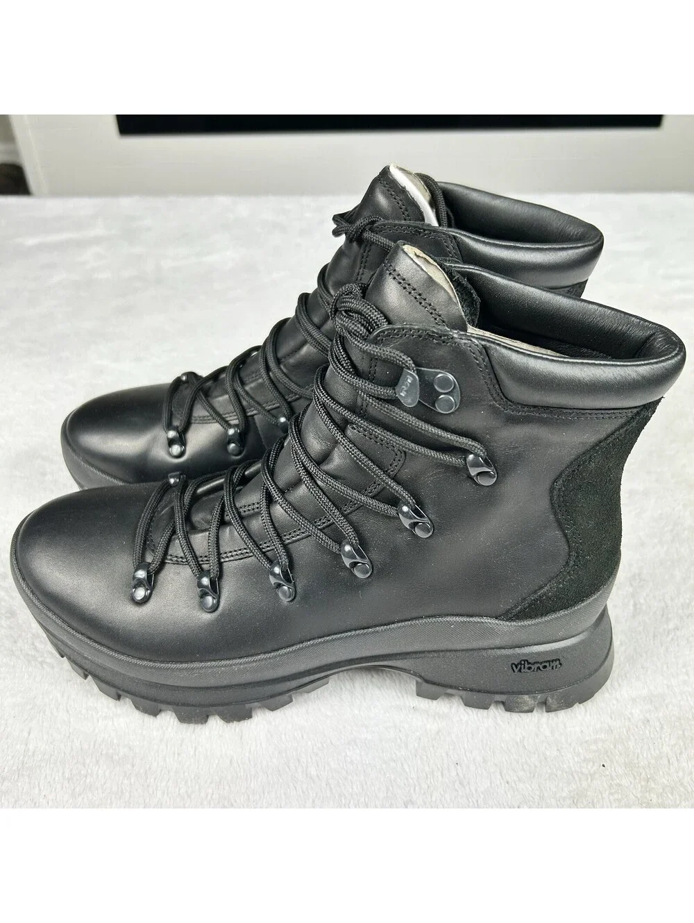 Merrell Bristol Mid Leather Hiking Boots Women’s Size 11 Black Leather New